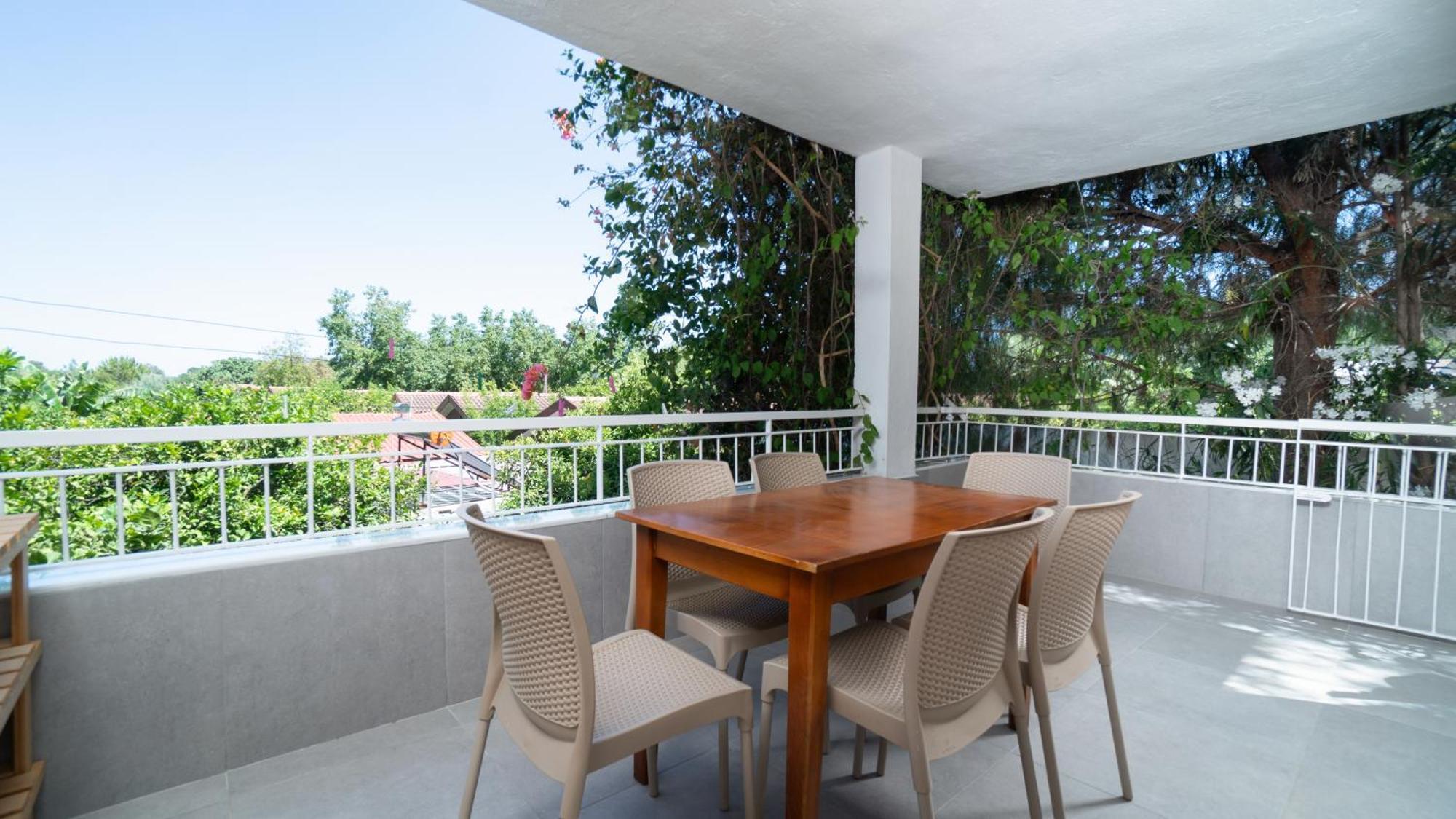Lemon Garden Lodge Çıralı Rom bilde